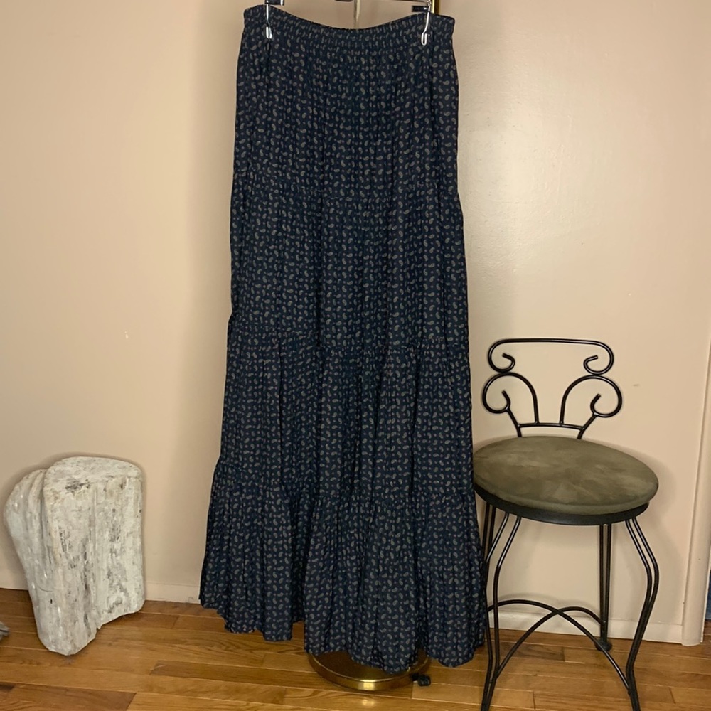Karen Kane Vintage Tiered Maxi Skirt womens large Indigo Paisley